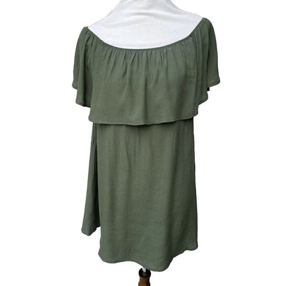 After Party Bu Nasty Gal Dresses & Skirts - Nasty Gal After Party Vintage Green Off the Shoulder Mini Dress Size XS